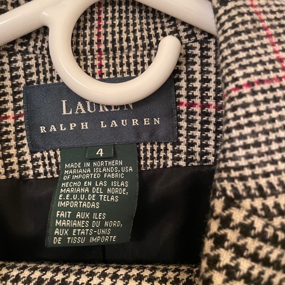 Ralph Lauren women wool blazer suit,size 4 . Pant size is 4P - Picture 3 of 5